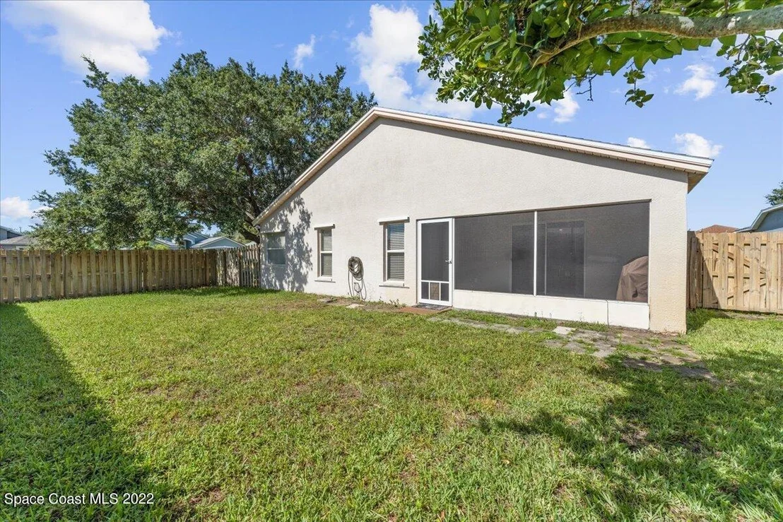 Photo of 8030 Bracken Lane