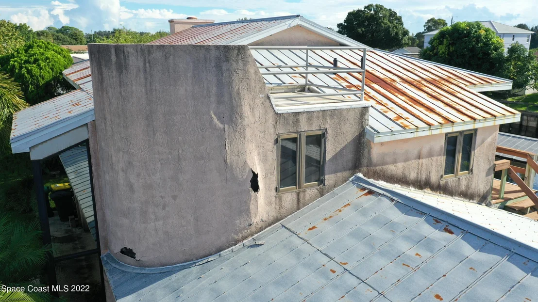 Photo of 825 Heron
