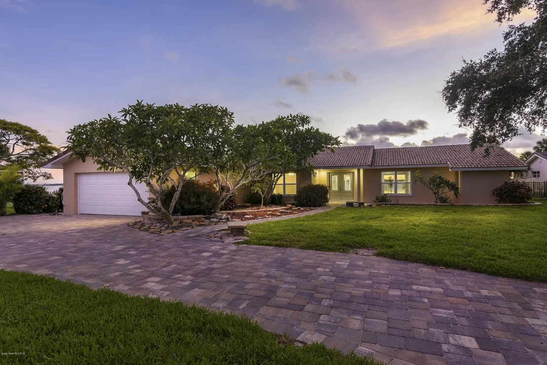 Photo of 309 Sand Pine Road