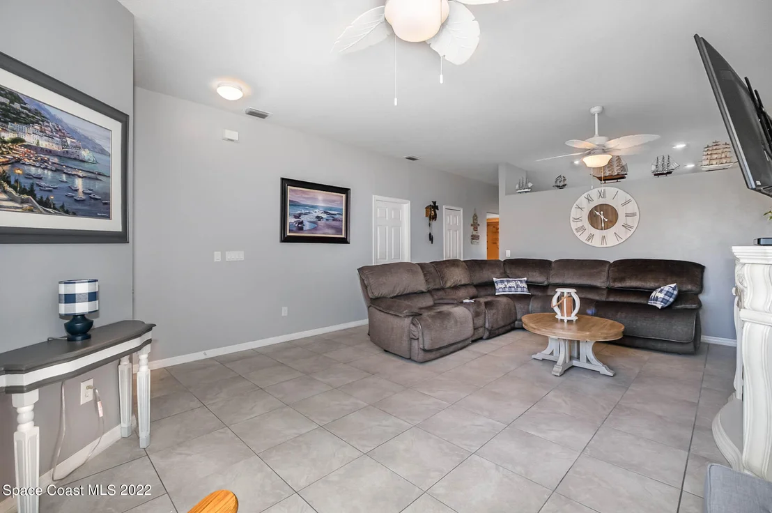 Photo of 1069 S Fork Circle