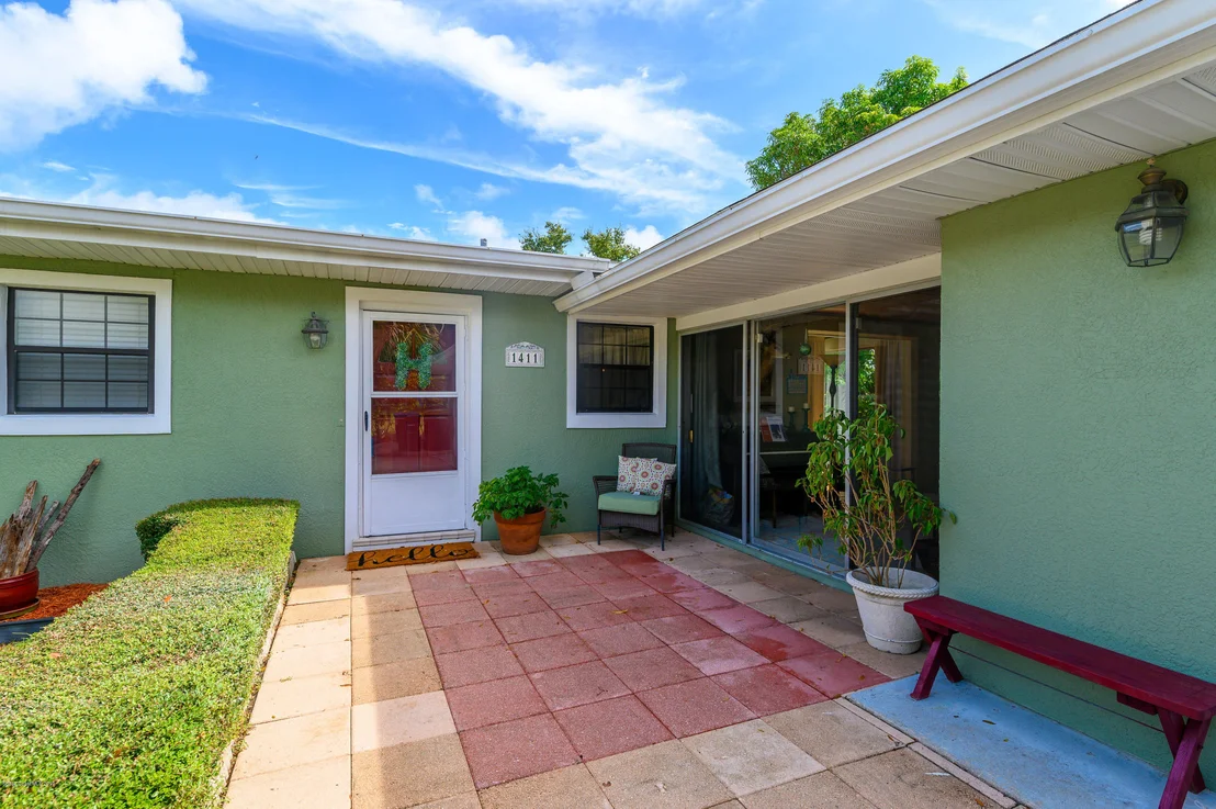 Photo of 1411 Ridge Road NE