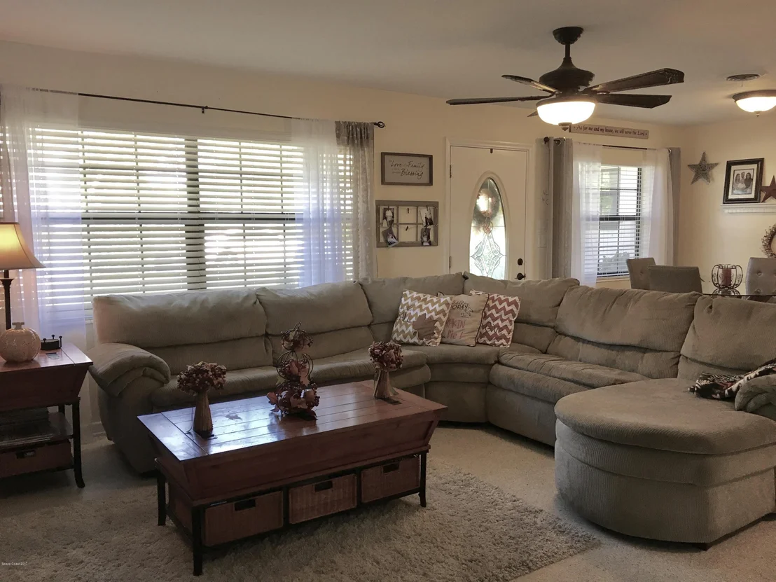Photo of 27 S Hardee Circle S