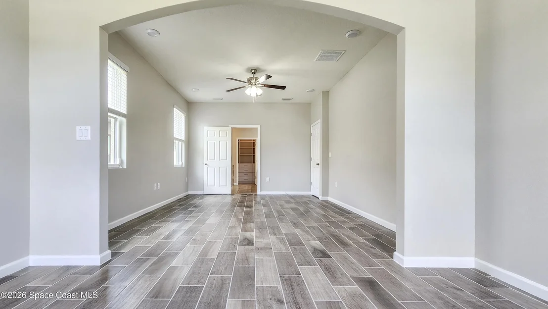 Photo of 1061 Peta Way