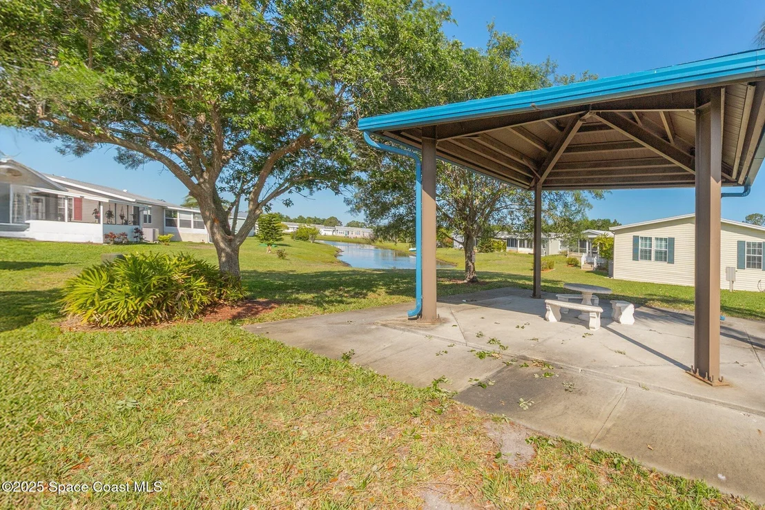 Photo of 634 Outer Drive