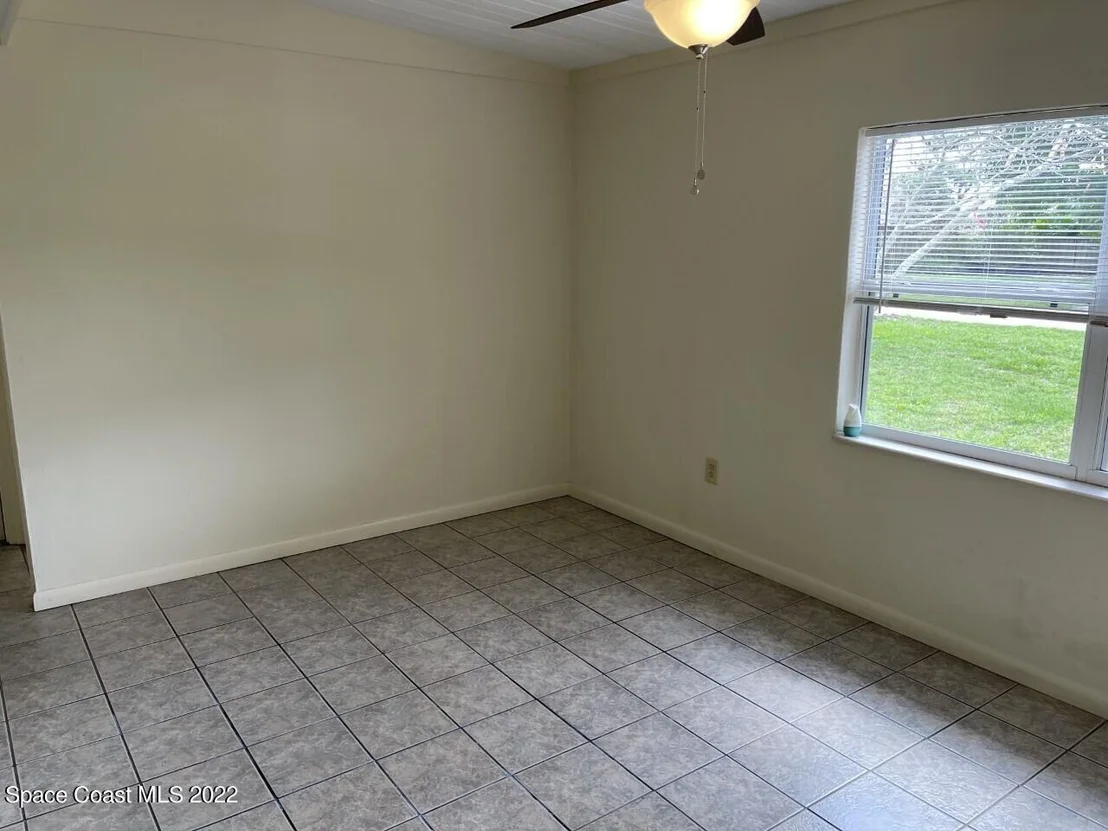 Photo of 2521 Vernon Drive NE