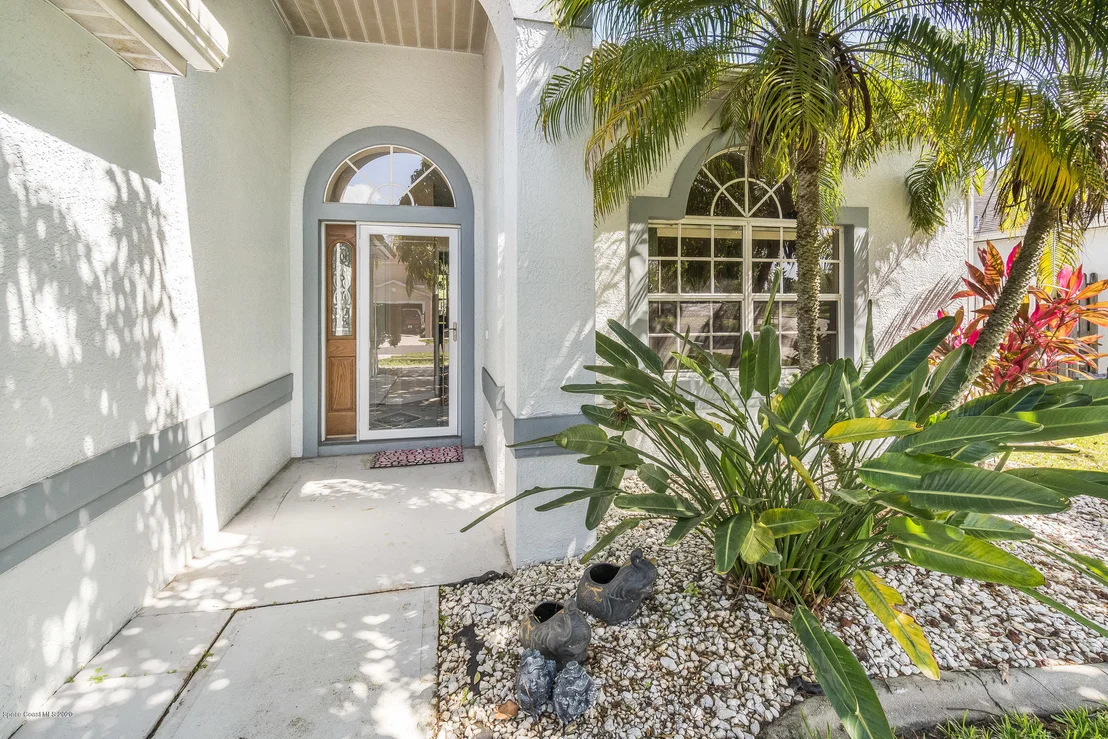 Photo of 7038 Hammock Trace Drive