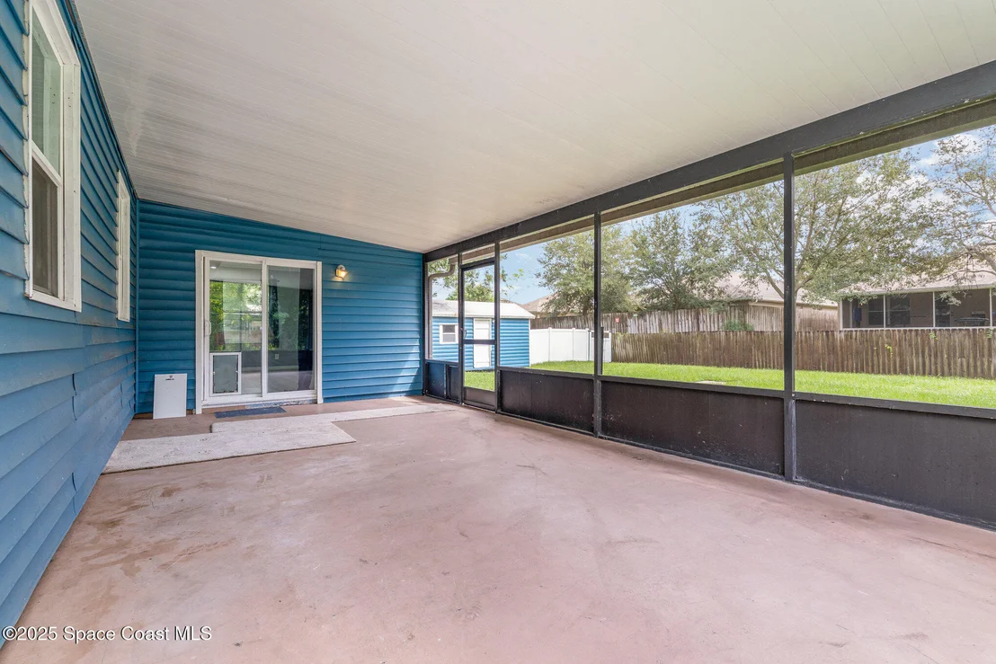 Photo of 190 Stephenson Drive NE