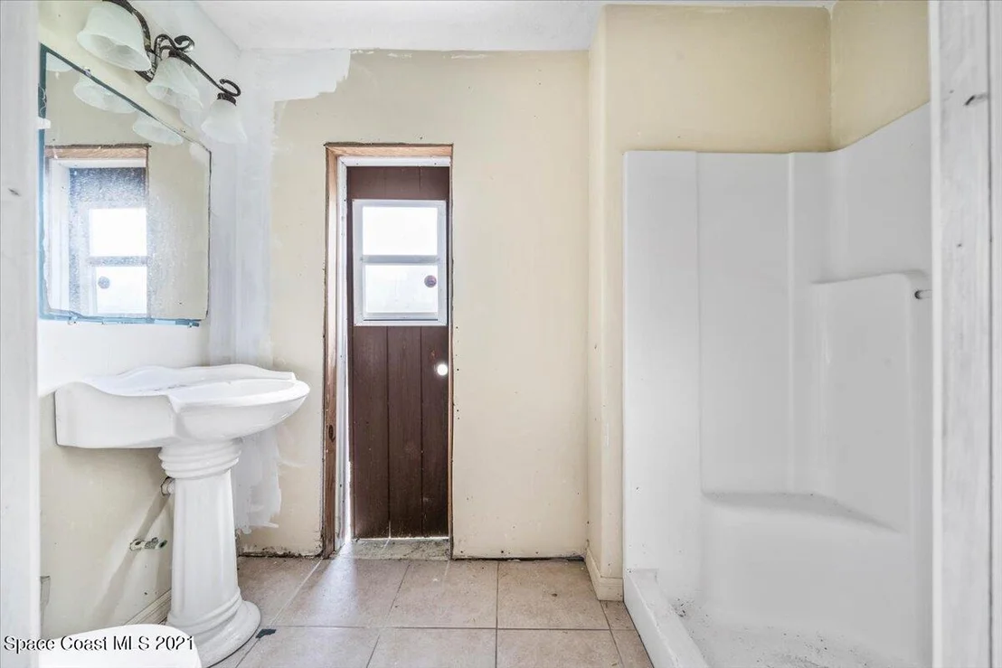 Photo of 5135 Palm Drive