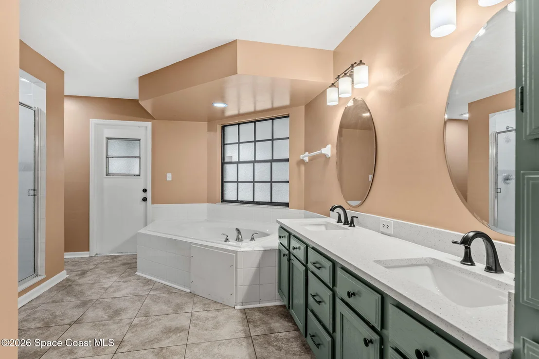 Photo of 950 Whisperpine Drive