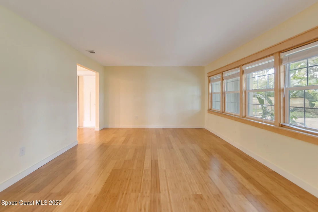 Photo of 407 Amherst Avenue