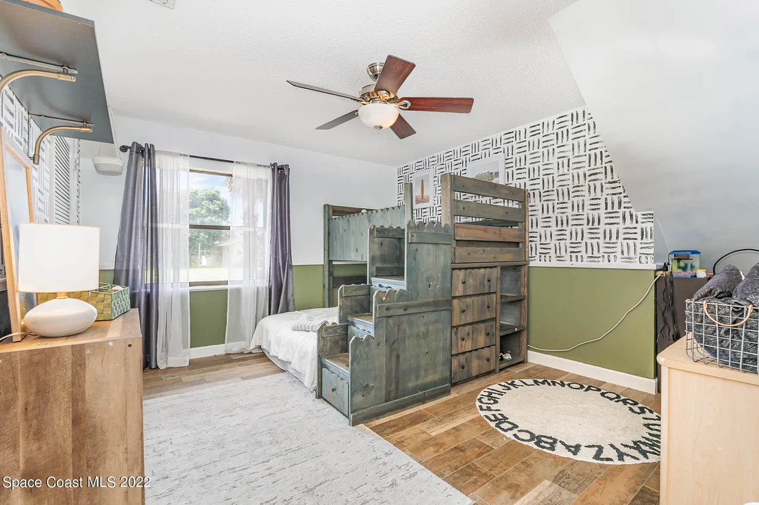 Photo of 142 11th (Eleventh) Avenue