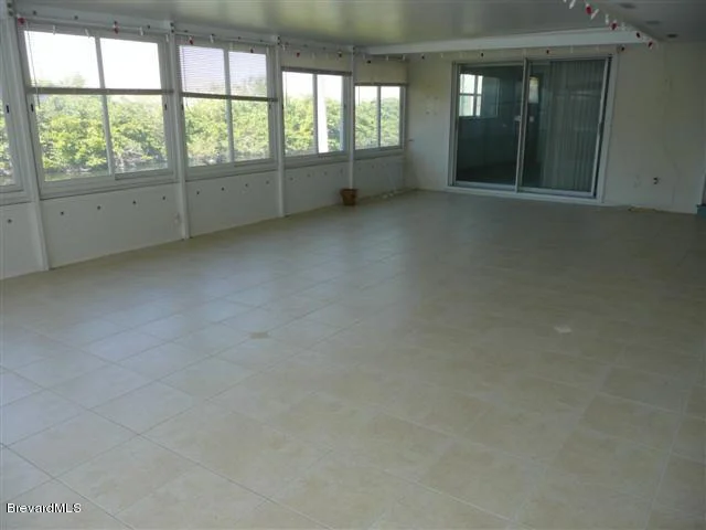 Photo of 452 Sparrow Drive
