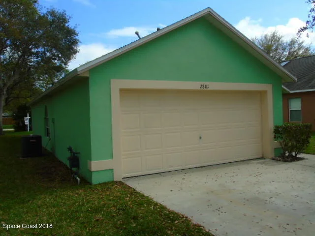 Photo of 2801 Saint James Lane