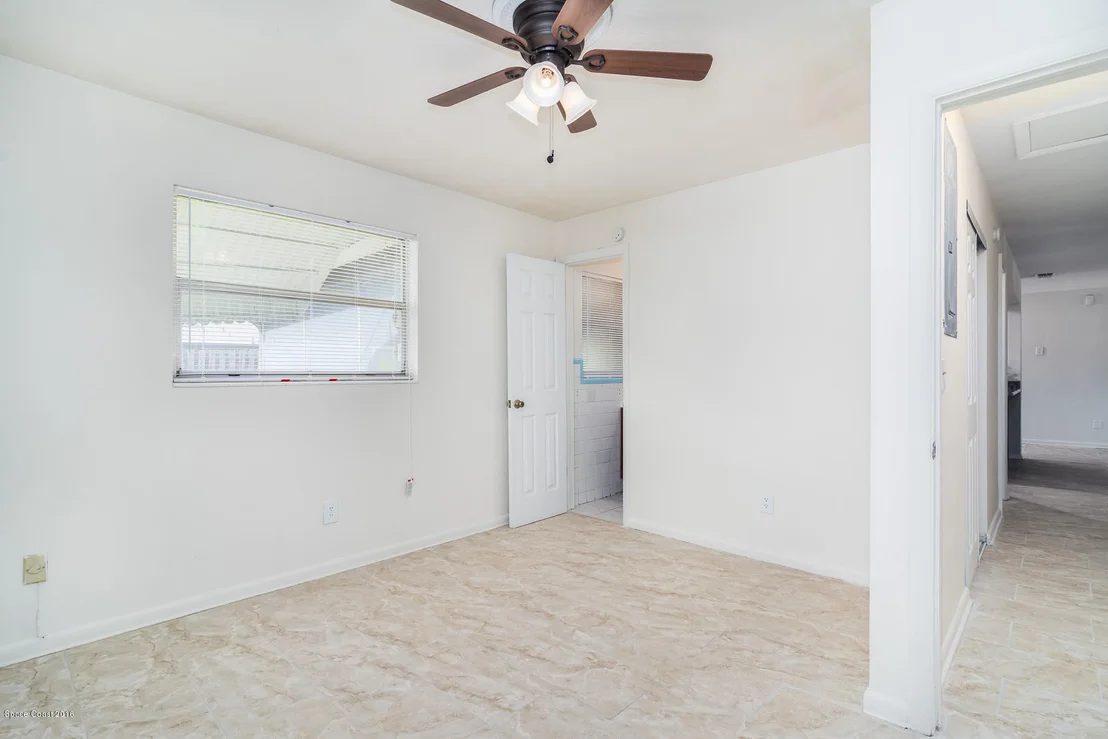 Photo of 124 Valencia Drive