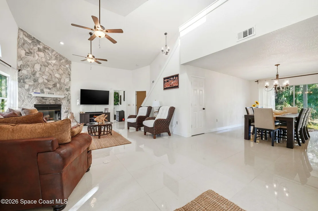 Photo of 1225 War Eagle Boulevard
