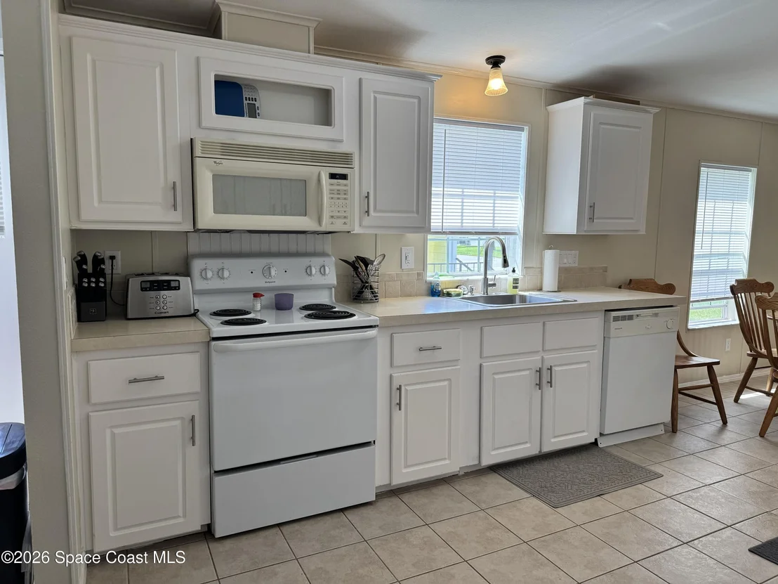 Photo of 835 Vireo Drive