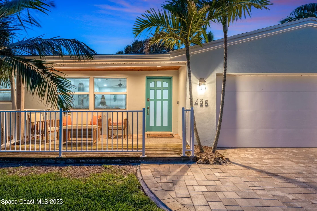 Photo of 425 Cinnamon Drive