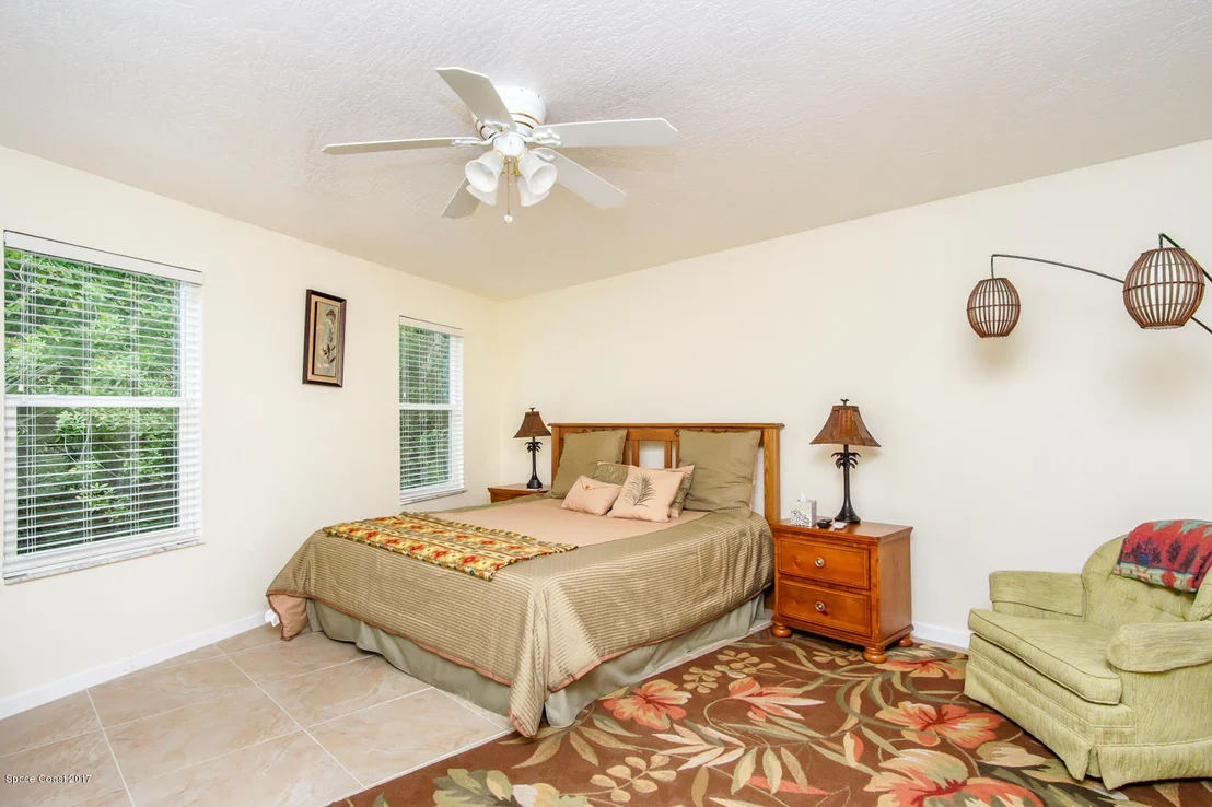 Photo of 5440 Edgewater Court