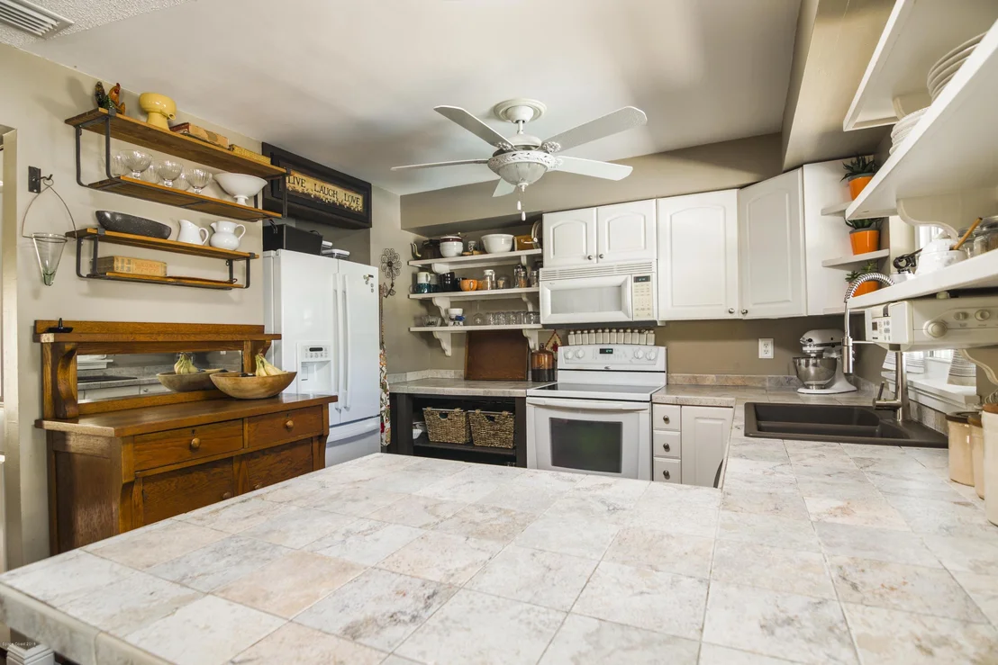 Photo of 2121 Sunset Avenue