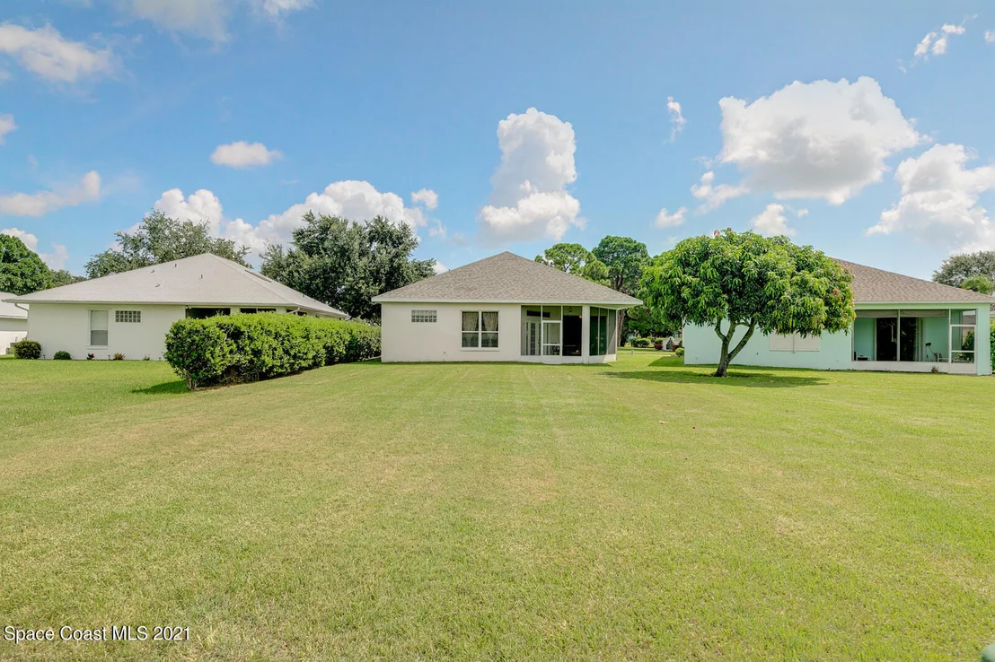 Photo of 849 Villa Drive