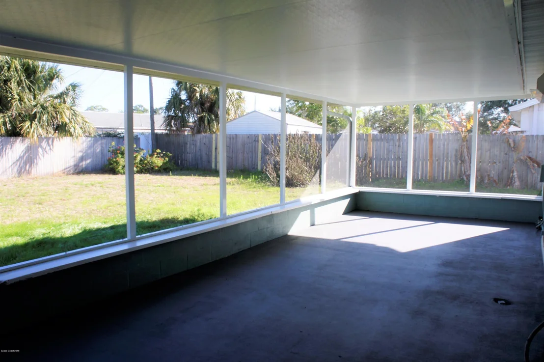 Photo of 456 Willow Lane