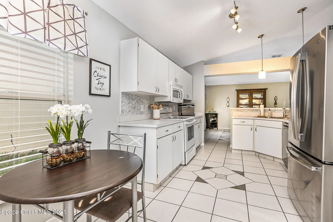 Photo of 1632 Vista Lake Circle