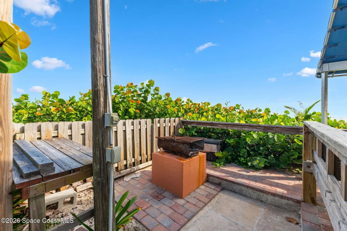 Photo of 220 Cardinal Drive