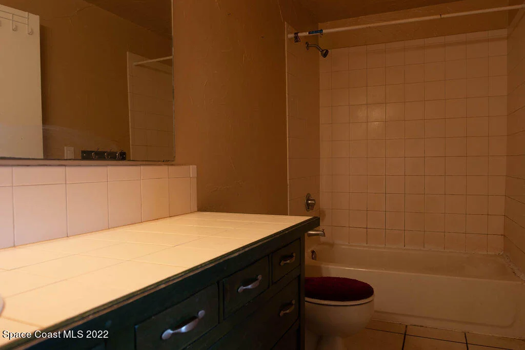 Photo of Unit 18 at 1880 Murrell Road