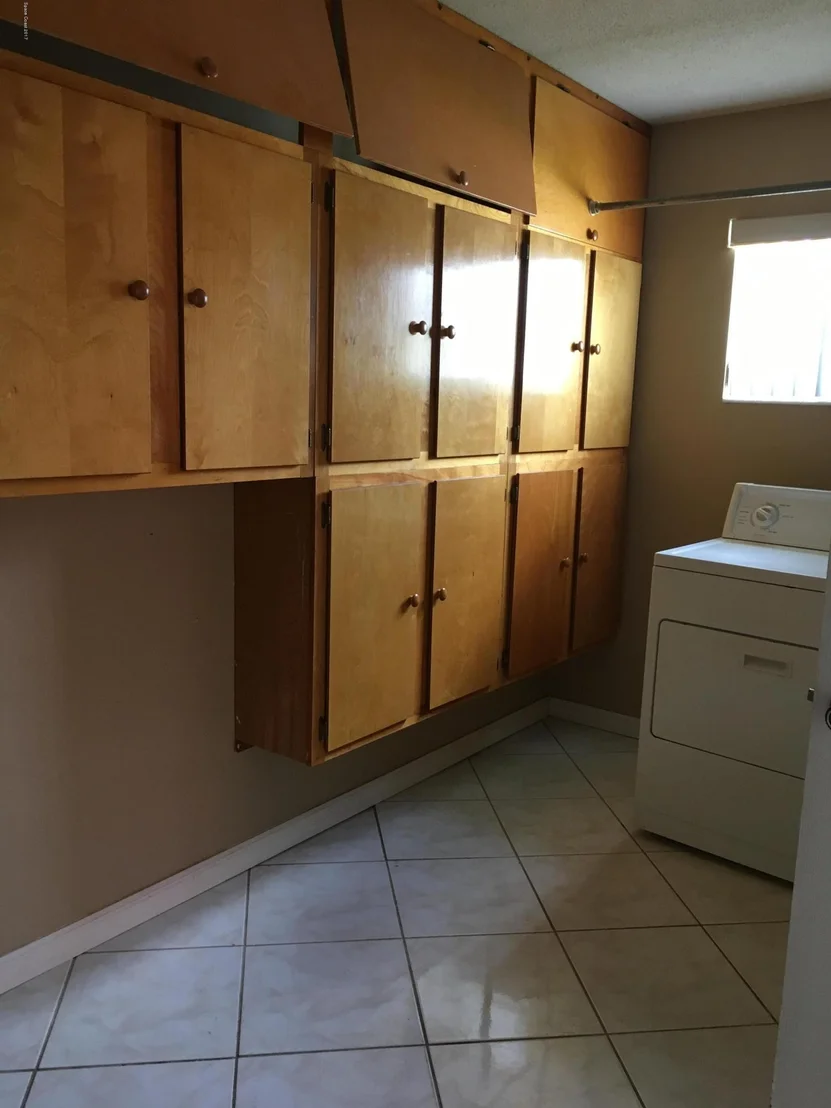 Photo of 1034 Hermosa Drive