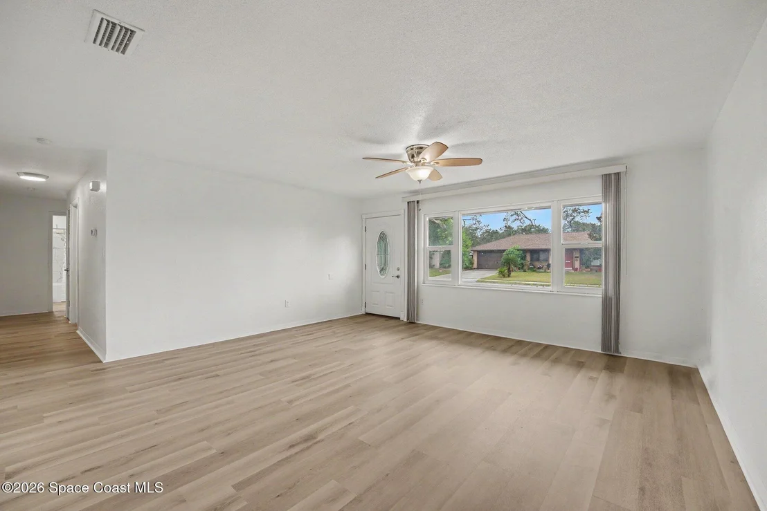 Photo of 1430 Windward Drive