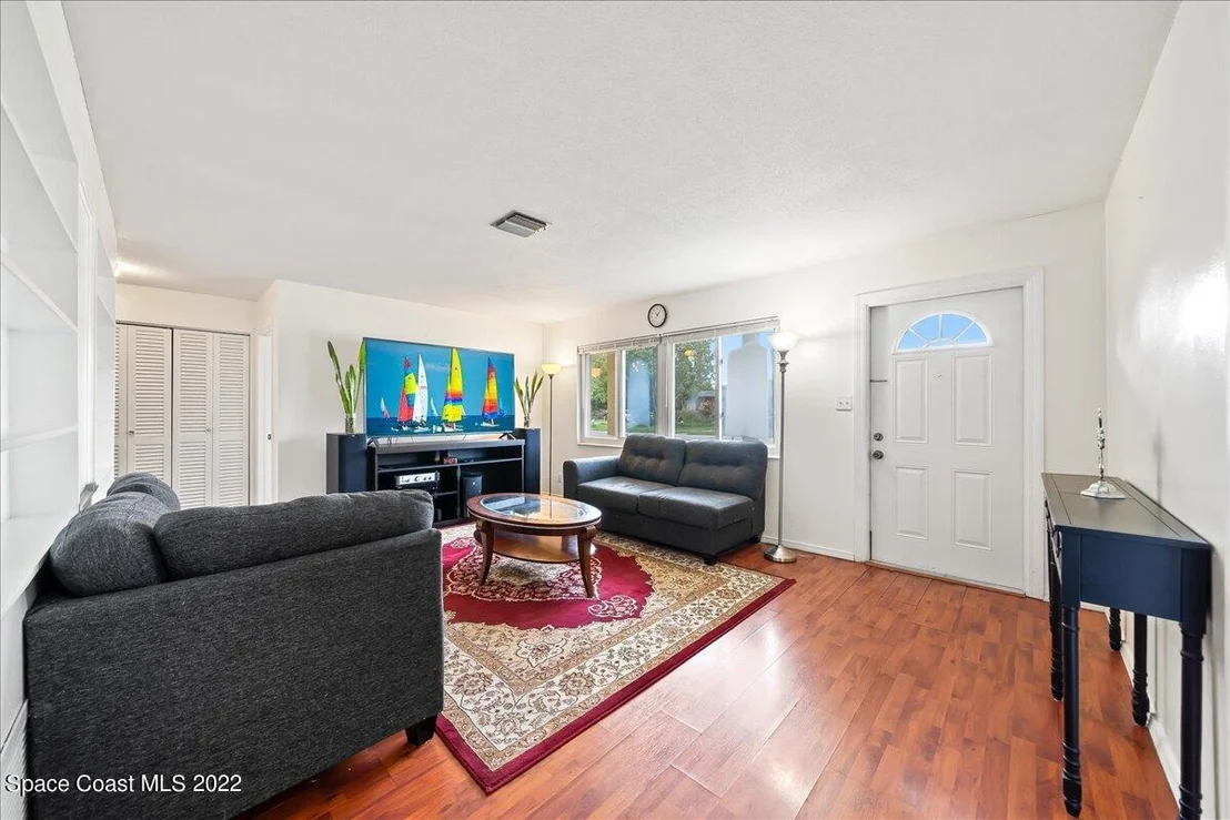 Photo of 2546 Lorna Drive
