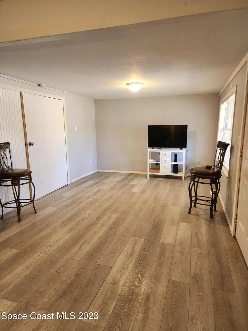 Photo of 388 Mac Arthur Circle