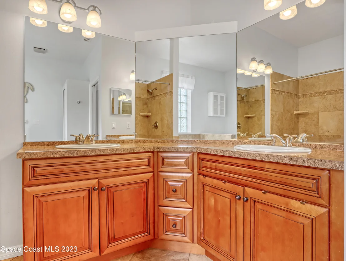 Photo of 1663 Dozier Circle SE