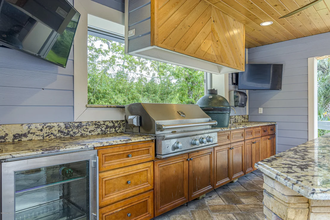 Photo of 4085 Lake Washington Road
