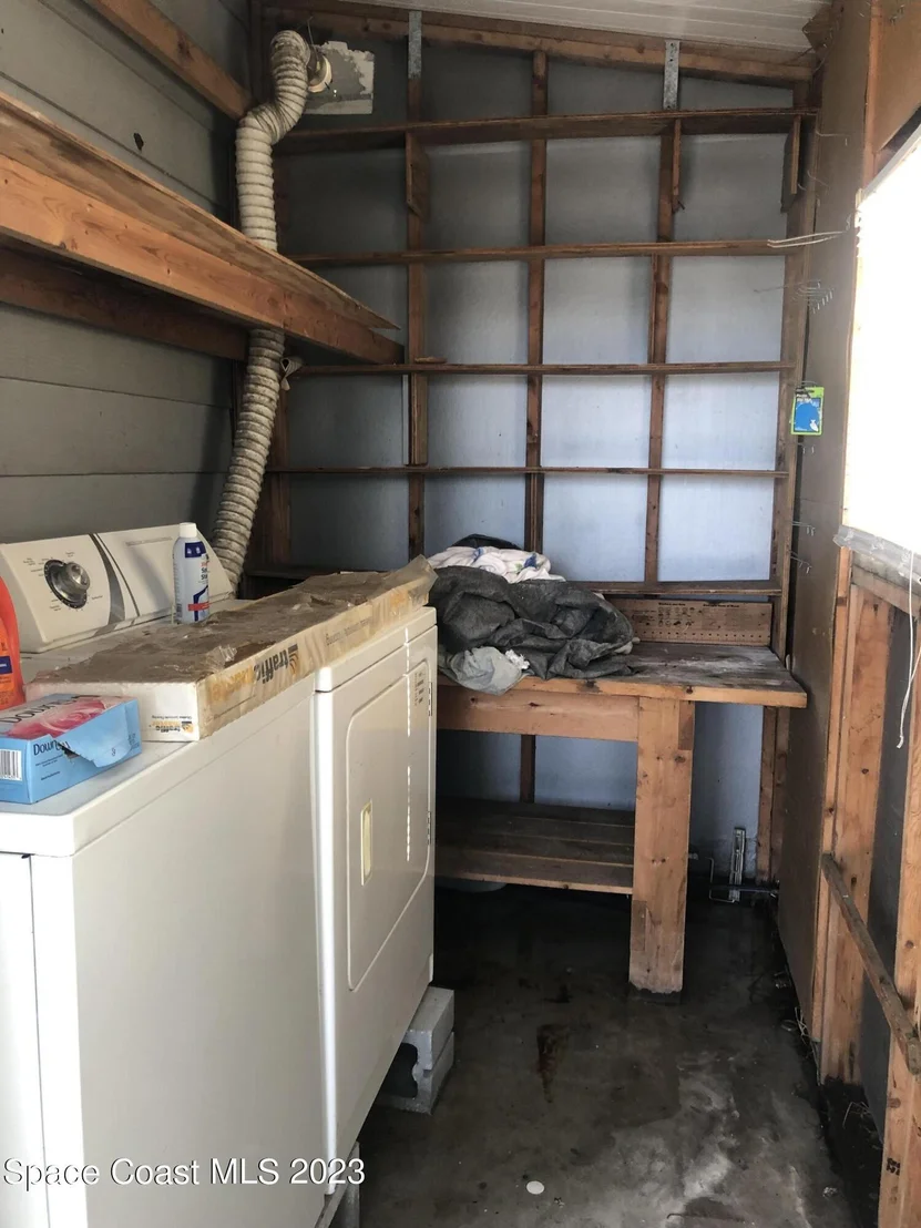 Photo of 2399 Coconut Palm Drive NE