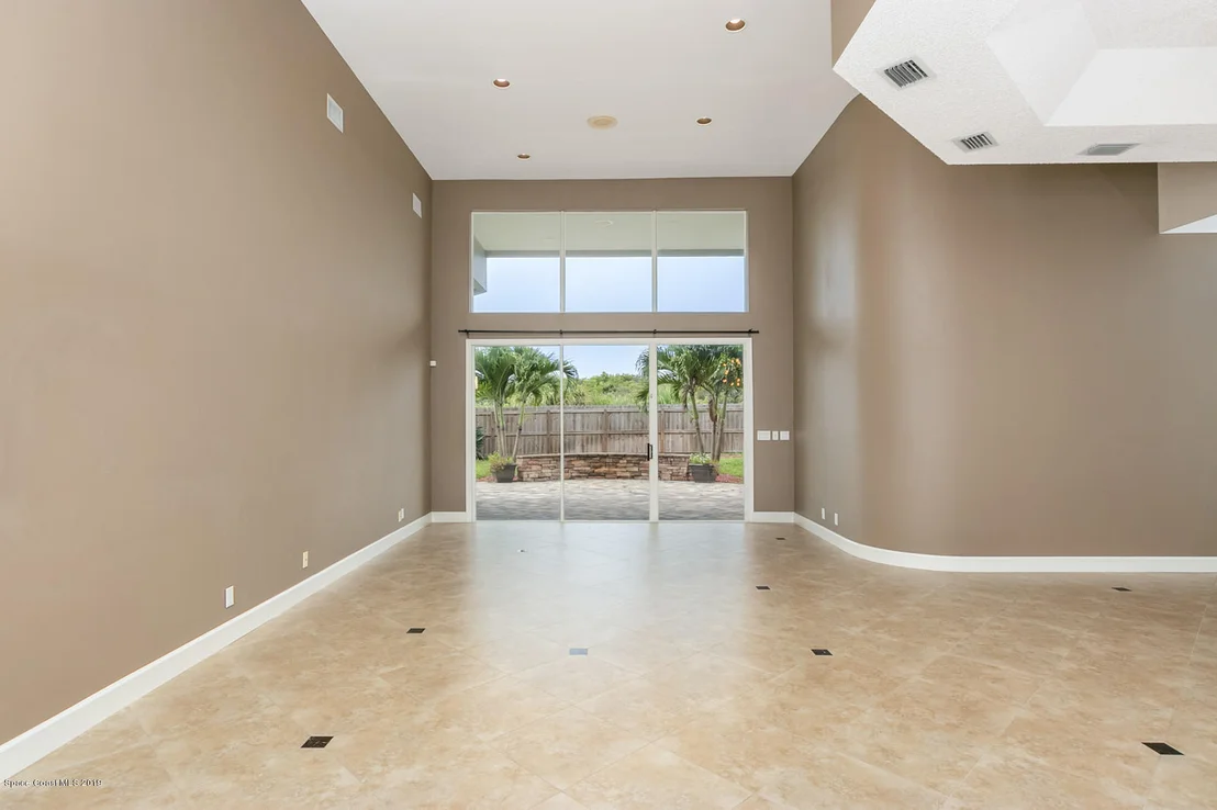 Photo of 602 Sanderling Drive
