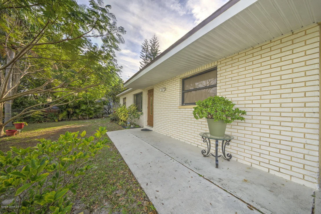 Photo of 2547 Trammel Avenue