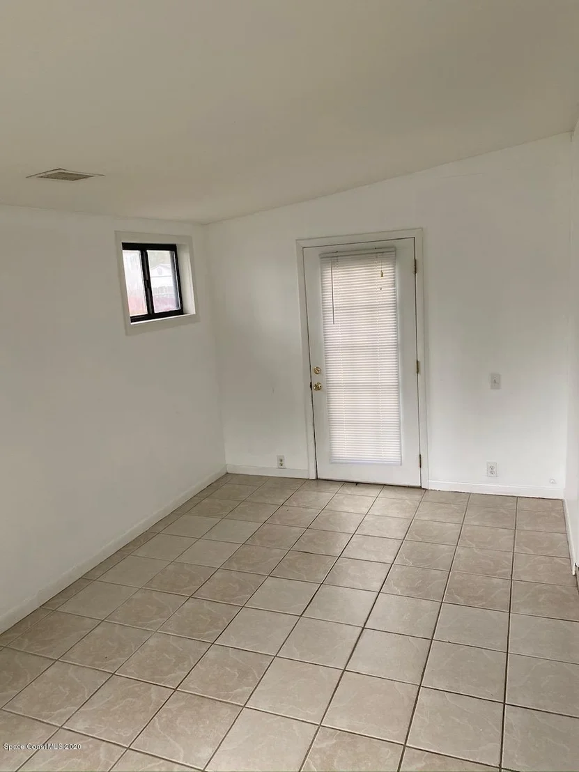 Photo of 920 Glenmore Circle
