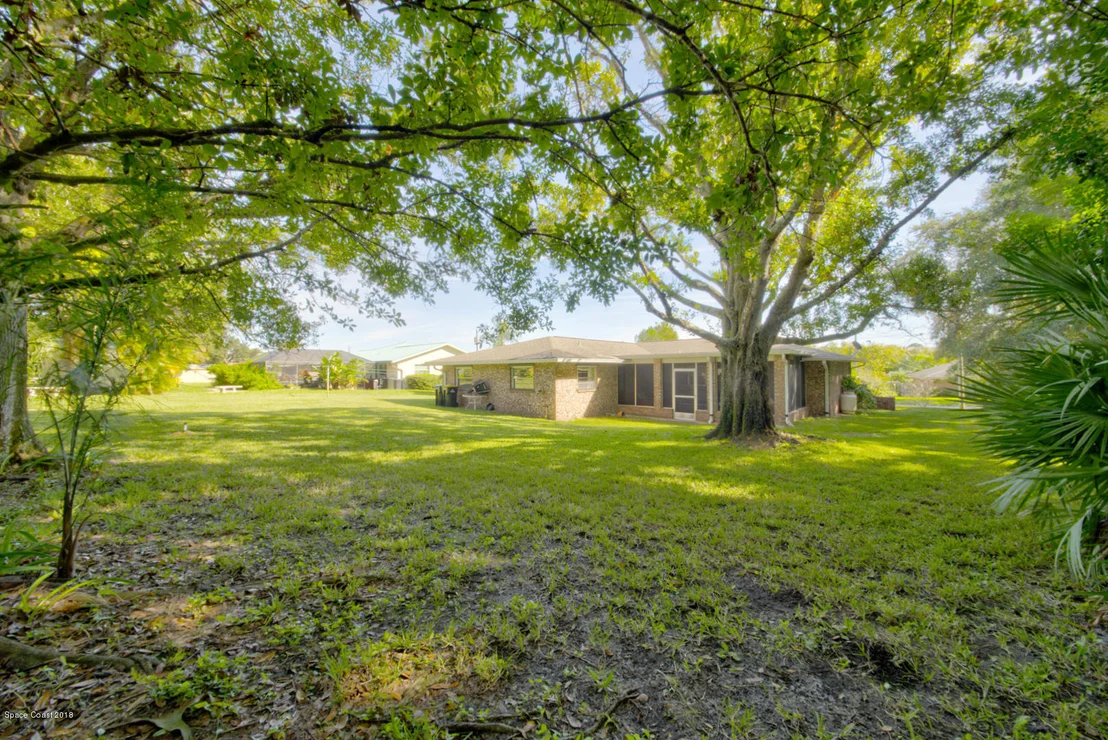 Photo of 1030 Sunswept Road NE