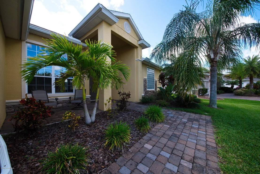 Photo of 5890 Rusack Drive