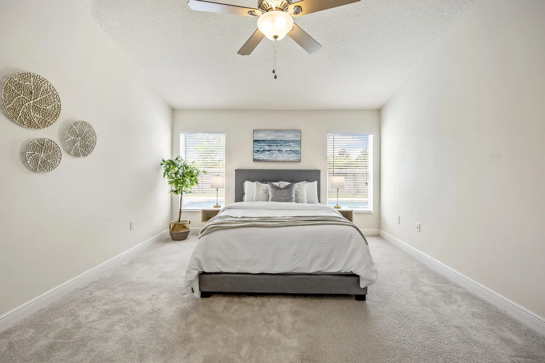 Photo of 552 Glenbrook Circle
