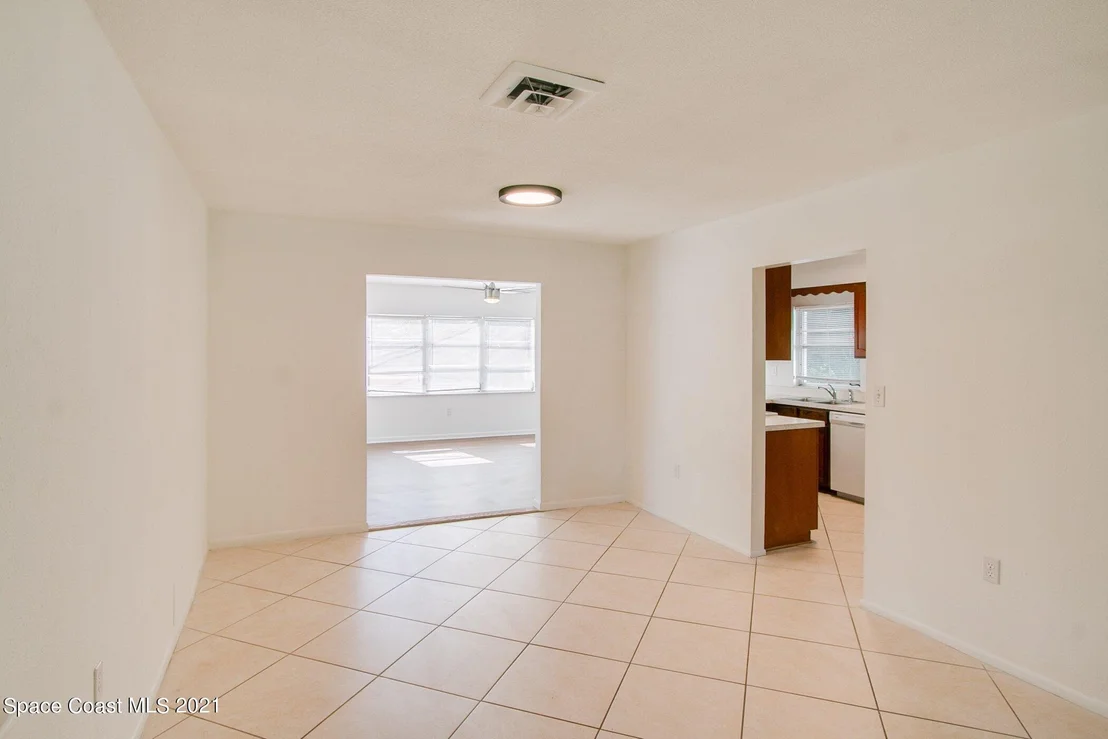 Photo of 37 Littlejohn Lane