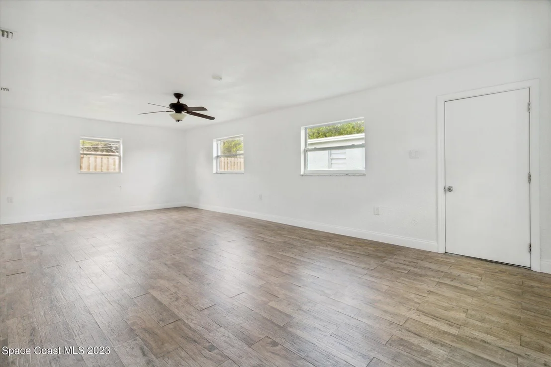 Photo of 3104 Swift Street