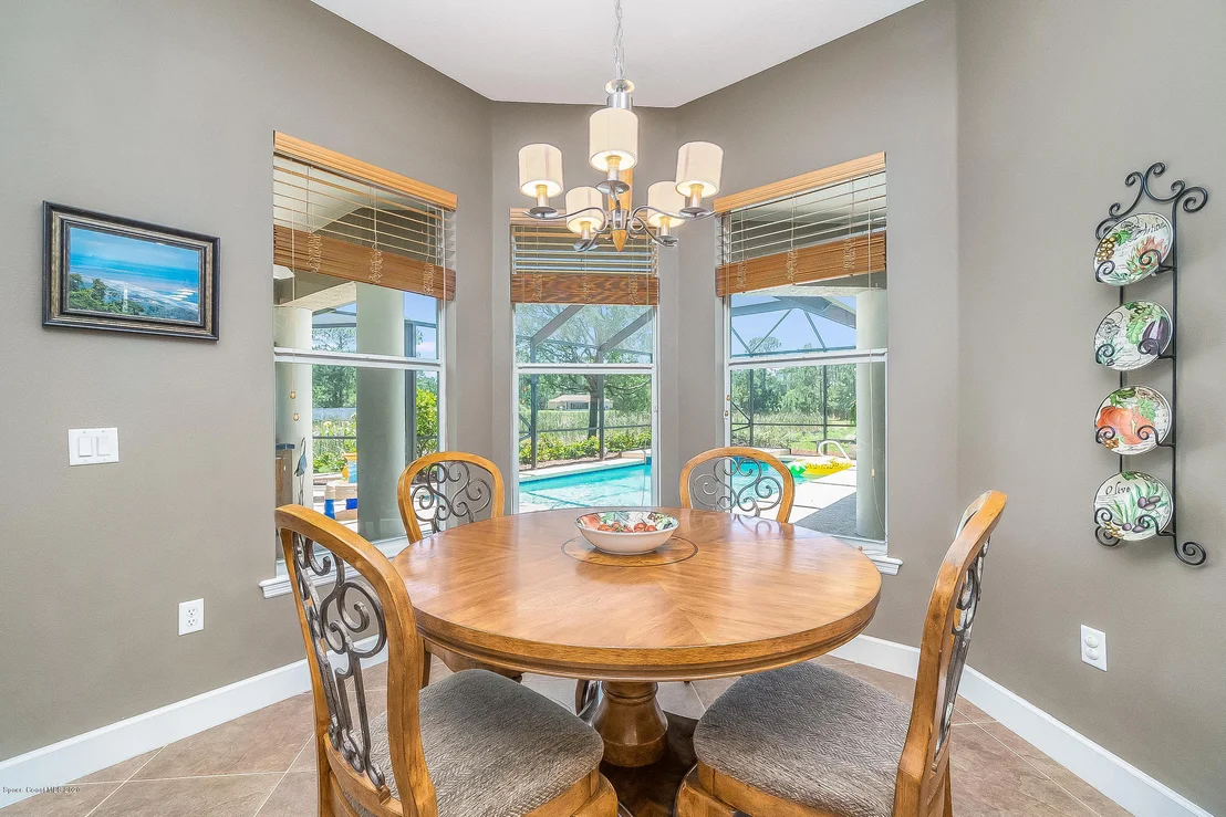 Photo of 2167 Windbrook Drive SE