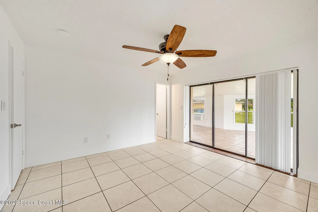 Photo of 722 Apollo Circle NE