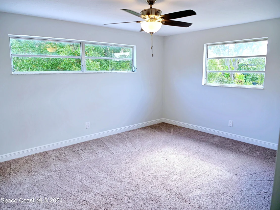 Photo of 1728 Golfview Drive