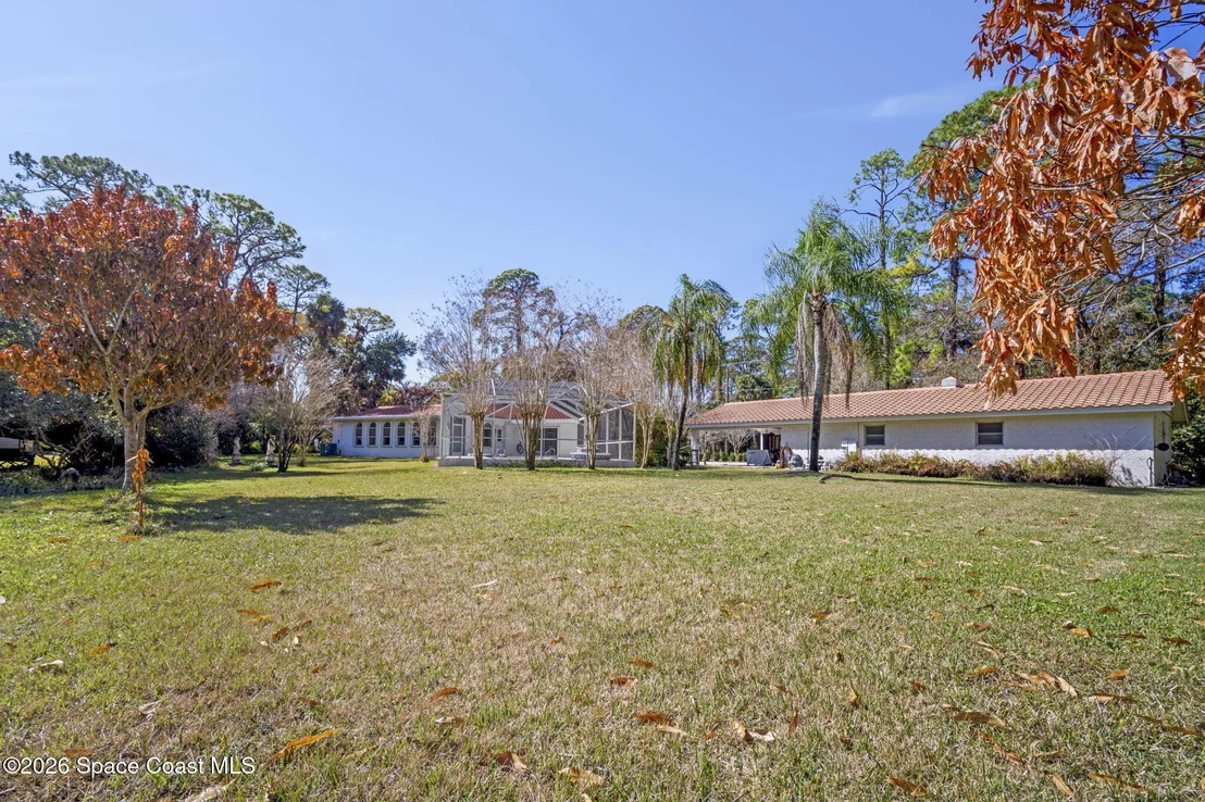 Photo of 620 W Pine Road