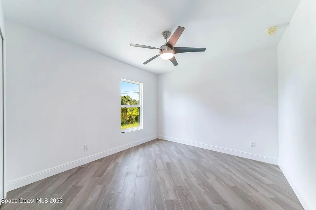 Photo of 8615 103rd Avenue