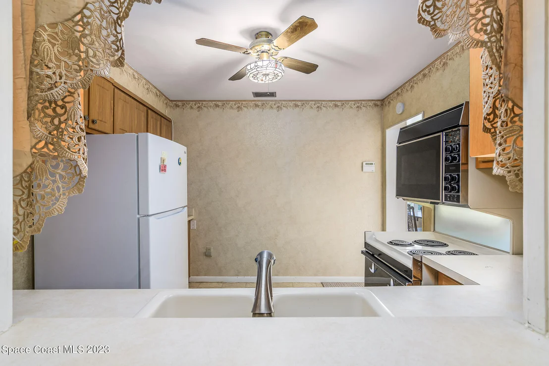 Photo of 829 Thomas Barbour Drive