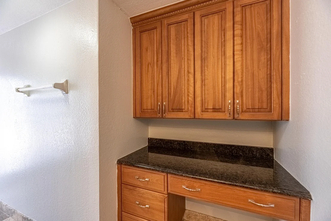 Photo of 4300 Pinewood Road